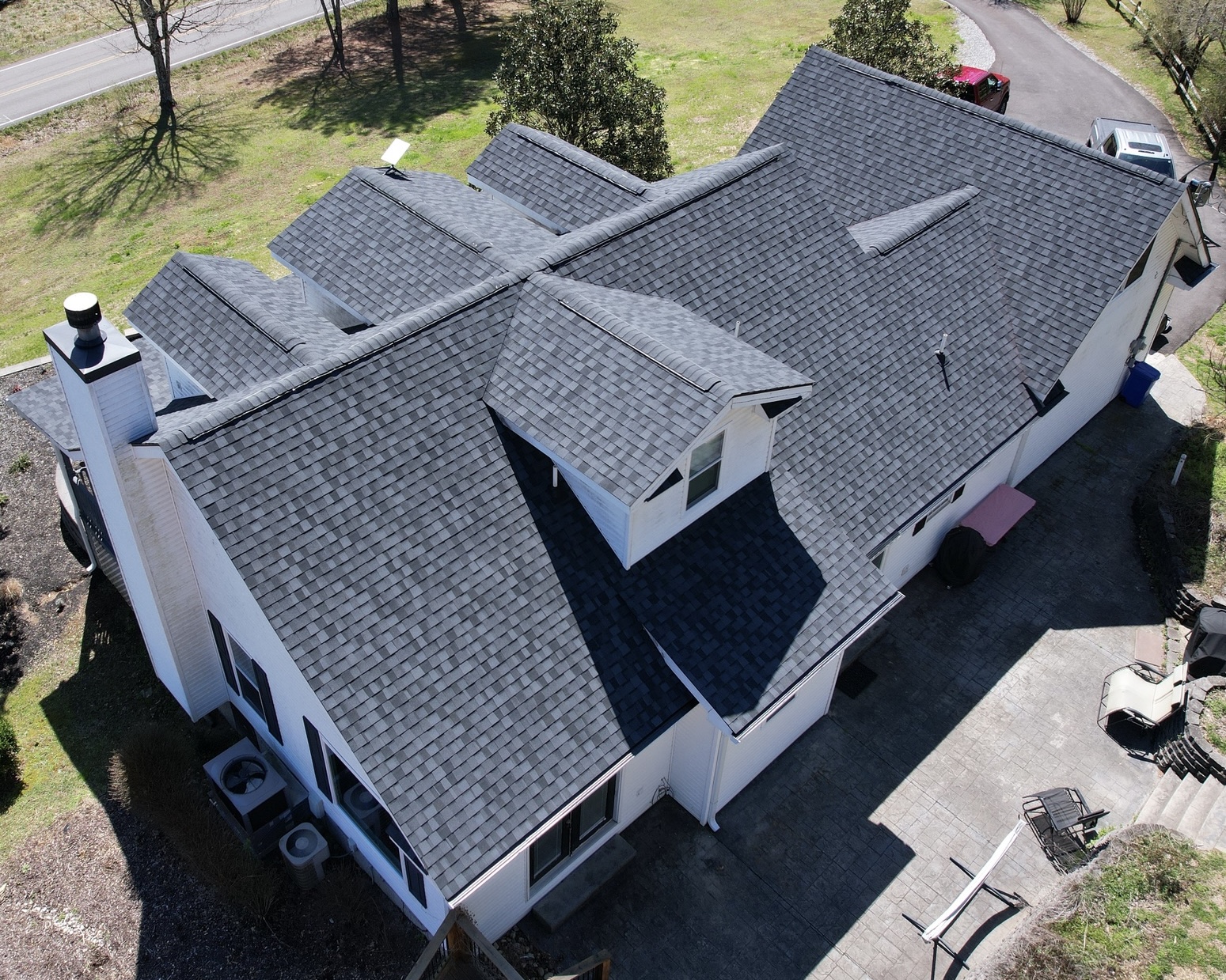 Roofing contractor in Knoxville TN